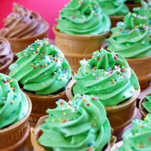 Frosty Cone Cupcakes